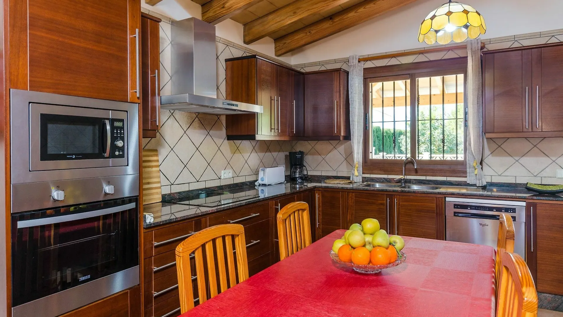 Can Antich Lloseta Villa